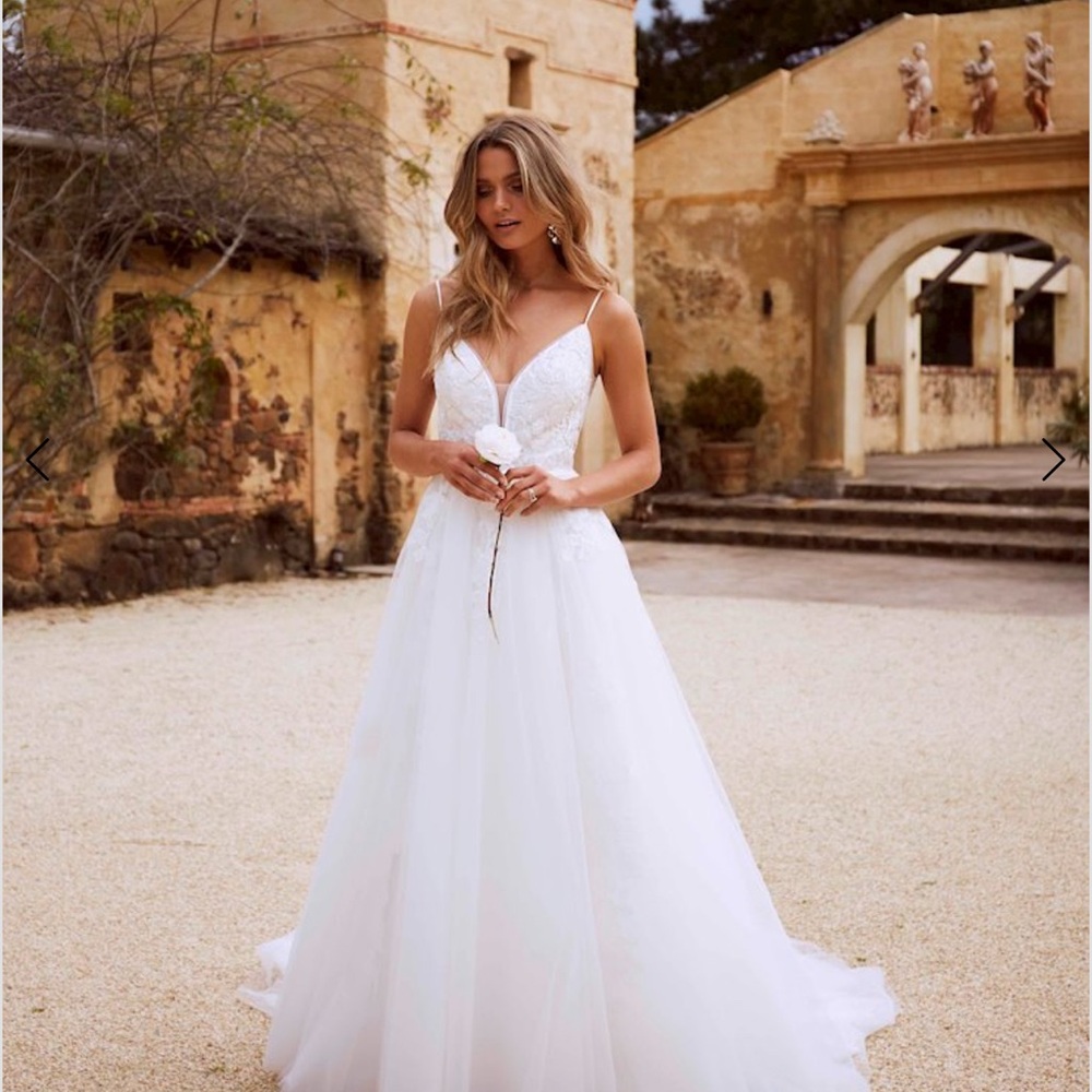 Brand New with Tags! Madi Lane Etta Wedding Gown